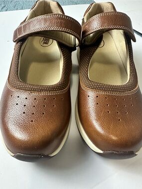 DREW Brown Leather Mary-Jane Sneakers